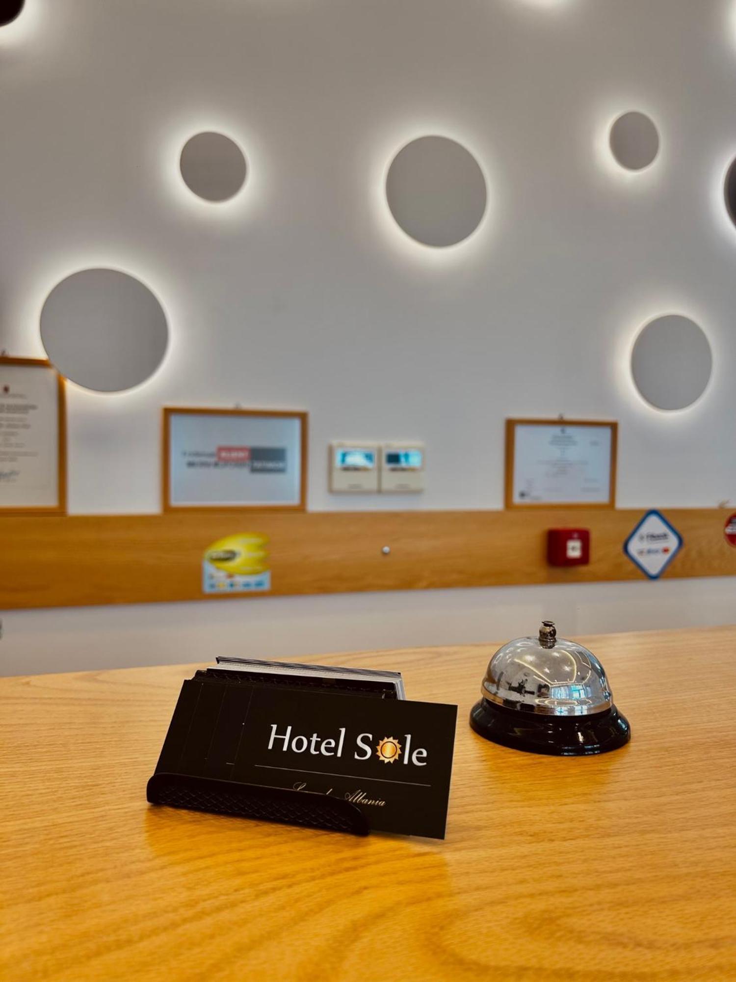 太阳酒店 Sarandë 外观 照片