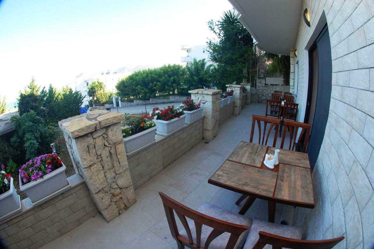 太阳酒店 Sarandë 外观 照片