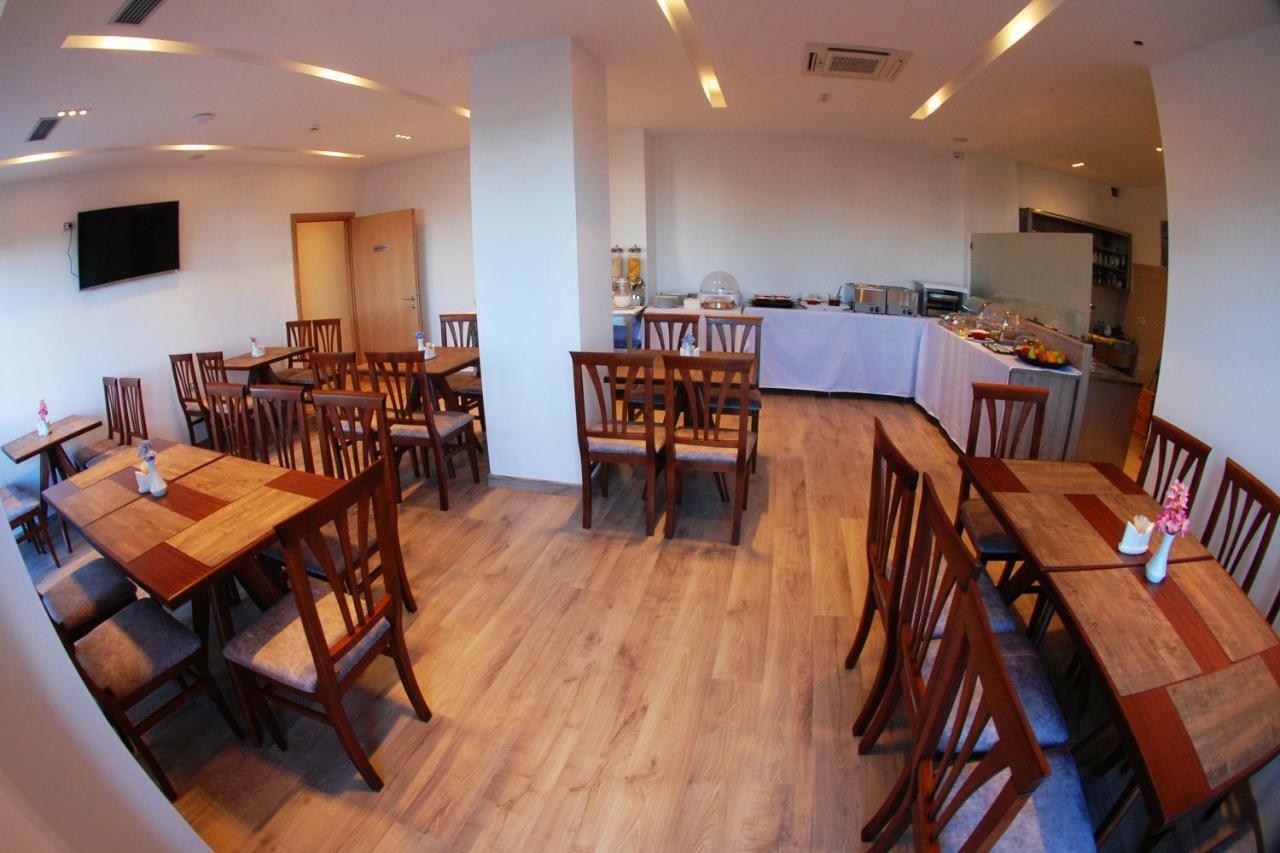 太阳酒店 Sarandë 外观 照片