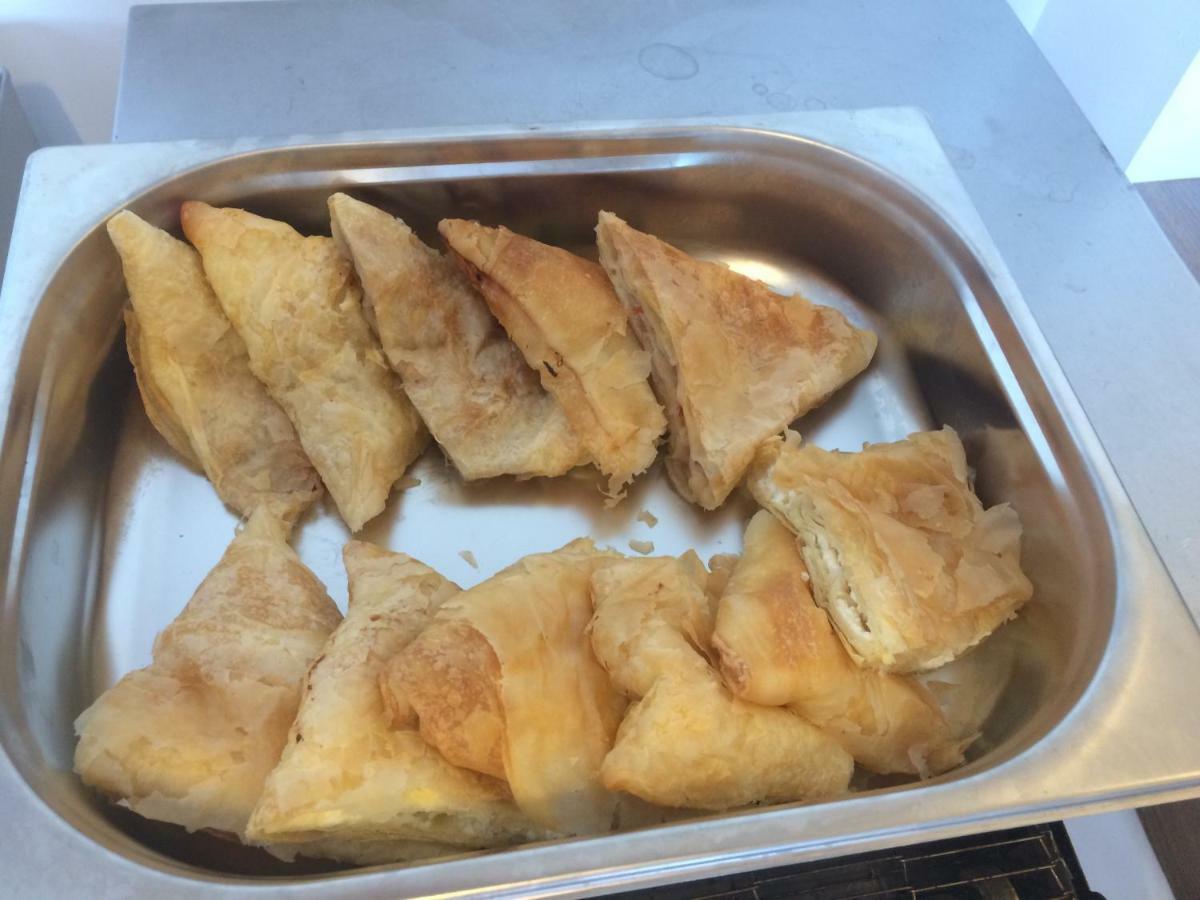 太阳酒店 Sarandë 外观 照片